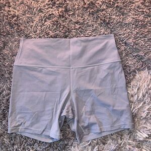 lululemon bike shorts grey Size 14